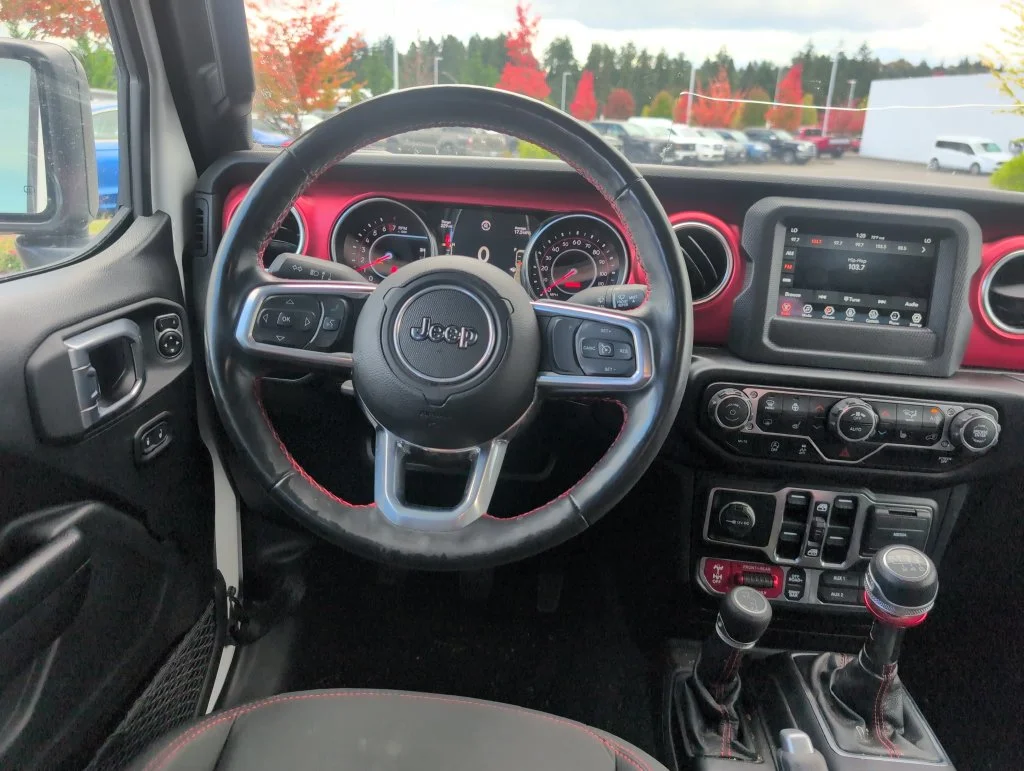 Certified Used 2021 White Jeep Rubicon image 17