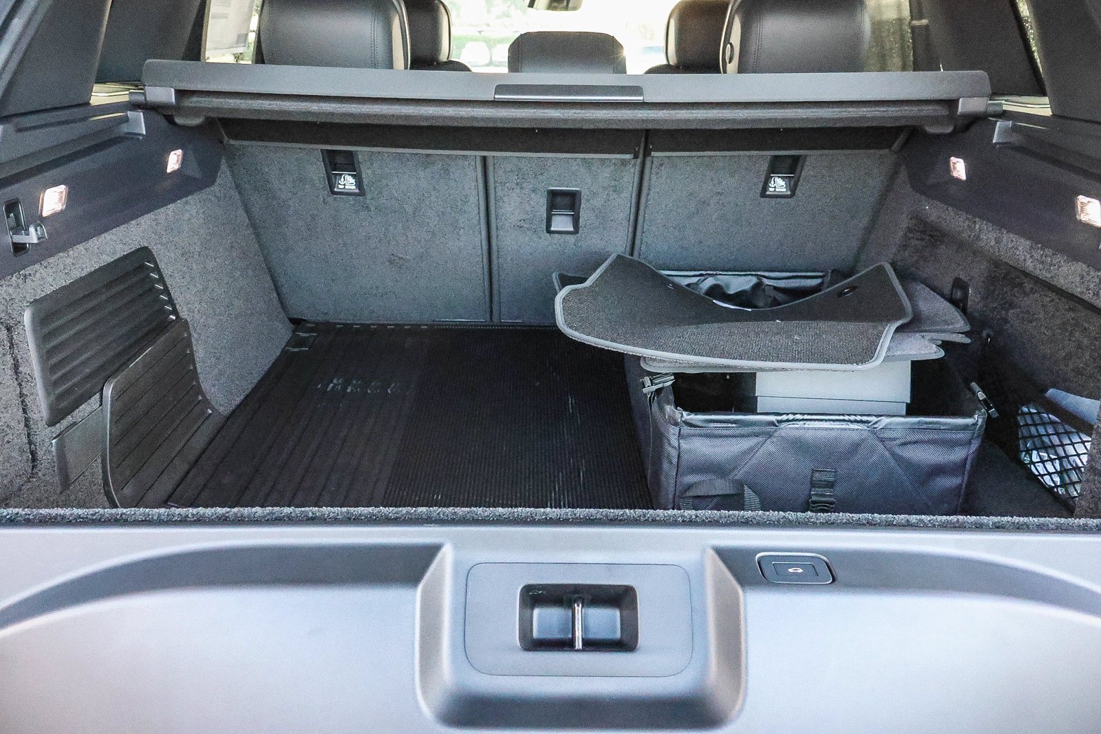 2026 Land Rover Range Rover SE - Photo 26