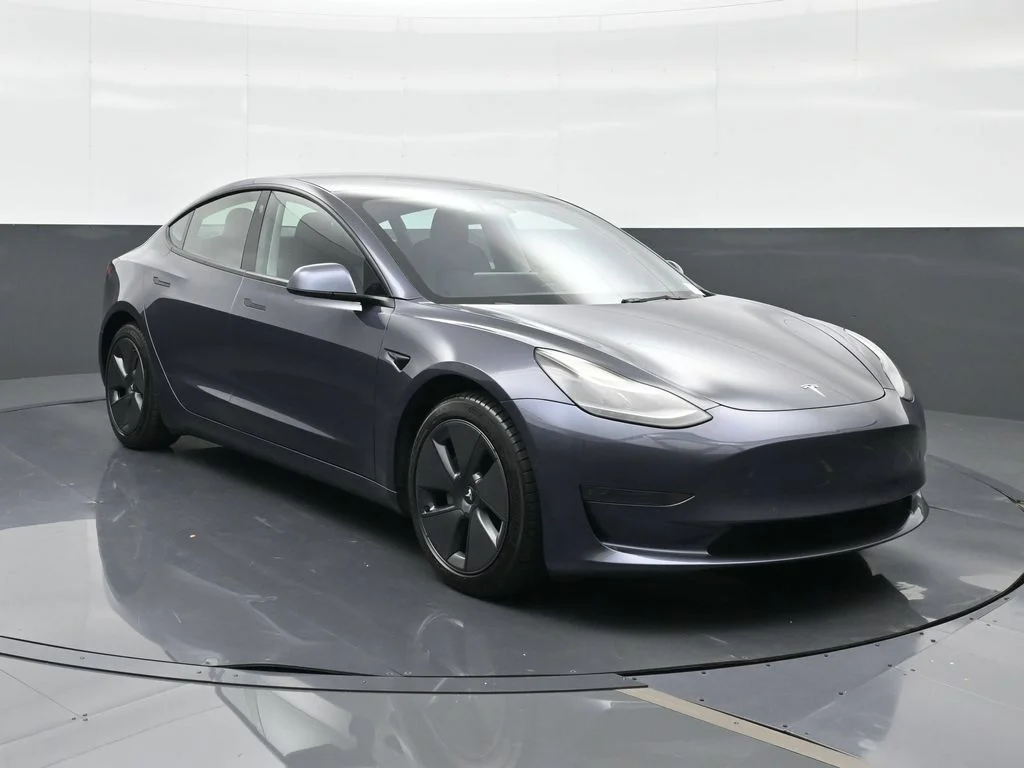 Used 2021 Gray Tesla Standard Range Plus image 13