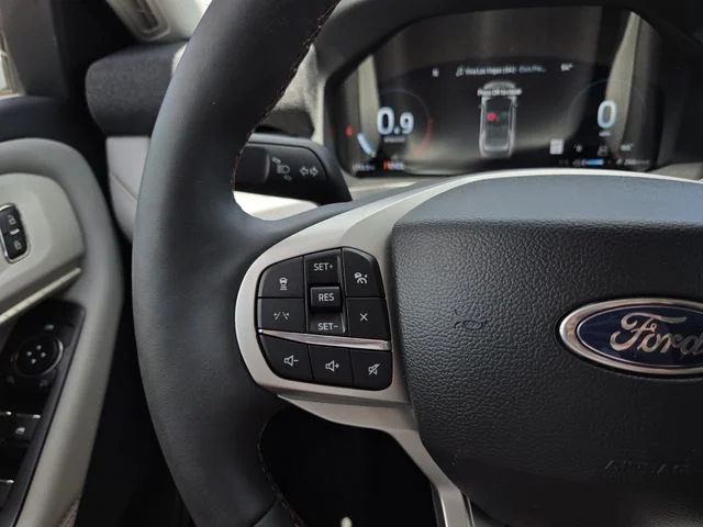 New 2026 Star White Metallic Tri-Coat Ford Active image 46