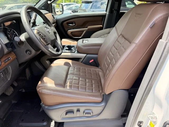 Used 2023 White Nissan Platinum Reserve image 8