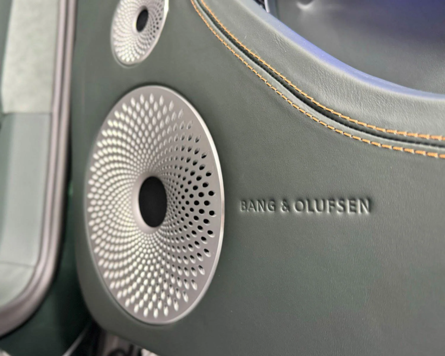 Used 2024 Green Bentley V8 S image 39