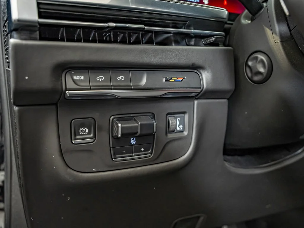 Used 2025 Black Raven Cadillac V-Series image 20