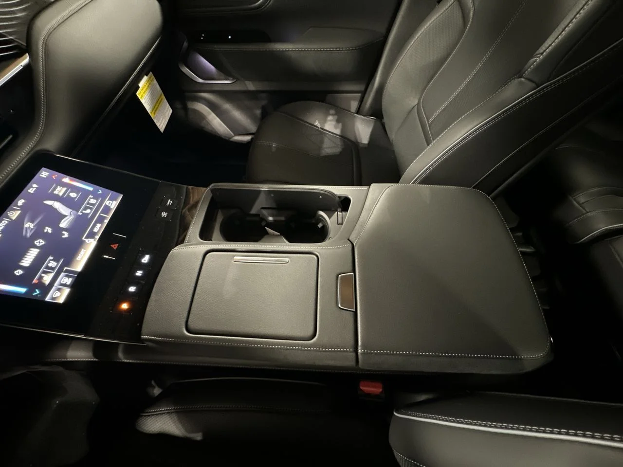 2025 INFINITI QX80 Sensory 4WD - Photo 26