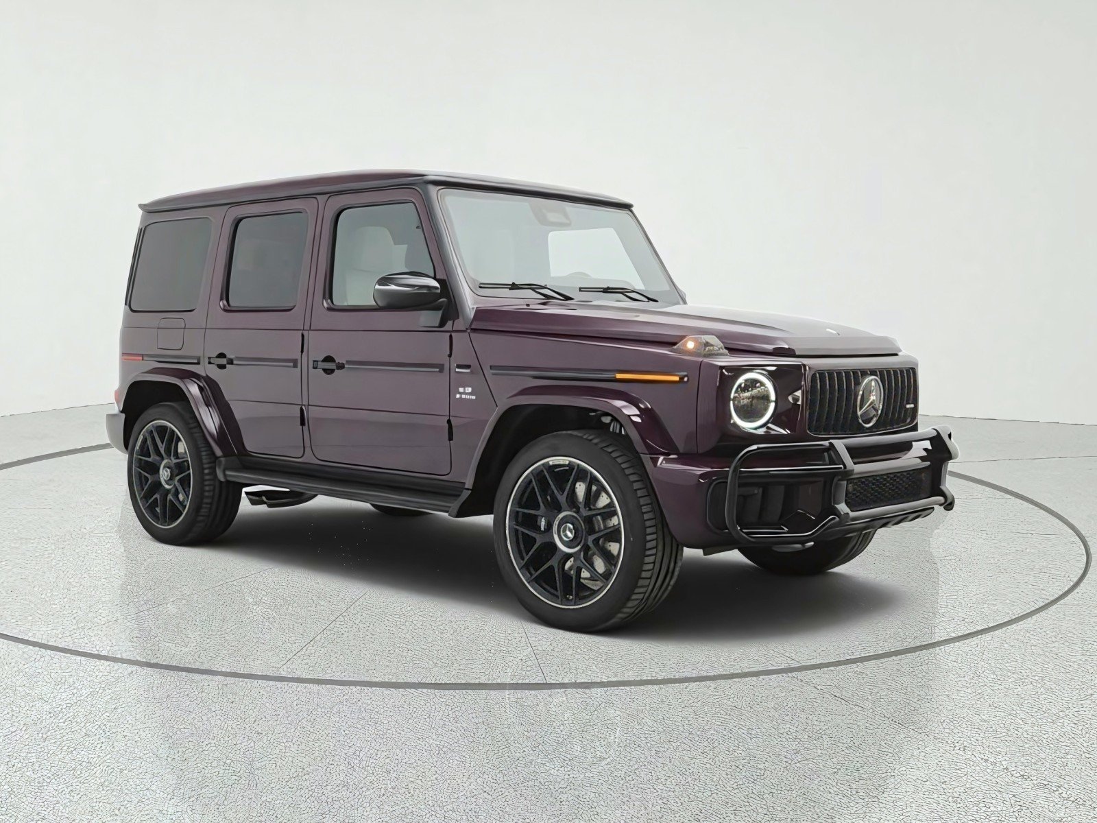 New 2027 MANUFAKTUR customer request glossy paint finish Mercedes-Benz AMG® G 63 SUV image 3