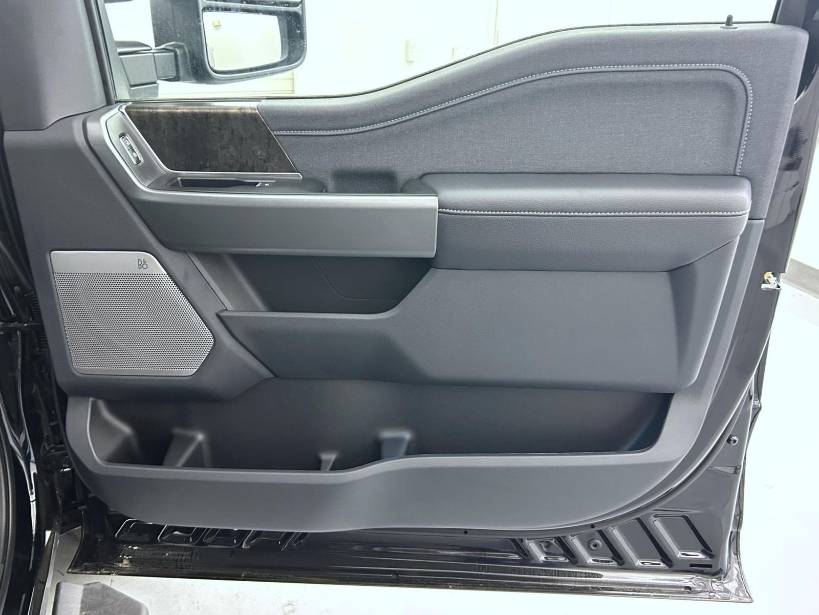 New 2026 Agate Black Metallic Ford Lariat image 16