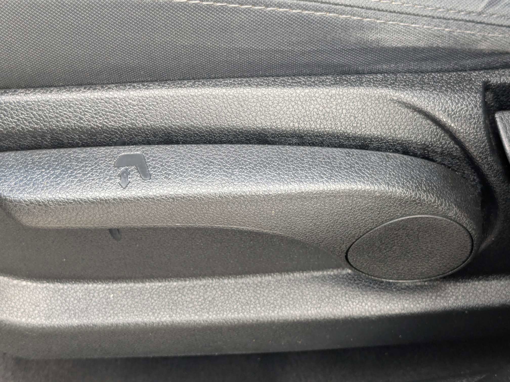 Used 2018 Ebony Black Kia L image 23