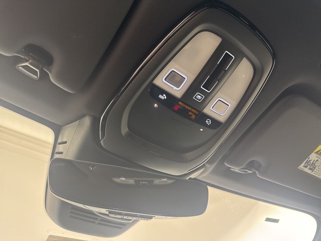 2026 Volvo XC60 Ultra - Photo 15