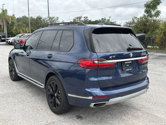 Used 2022 Blue BMW xDrive40i image 6