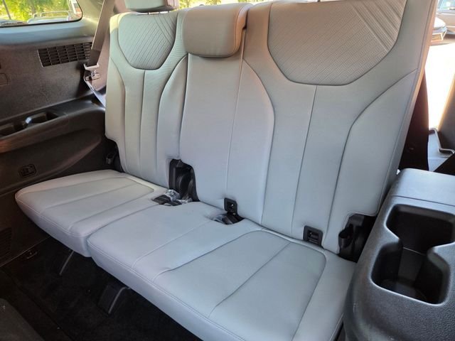 Used 2024 Silver Hyundai SEL image 24