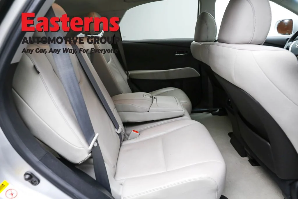 Used 2015 Silver Lexus 350 image 27