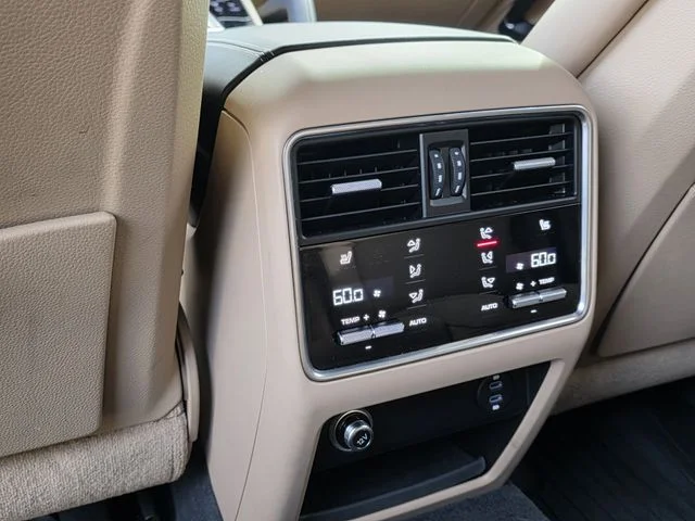 2022 Porsche Cayenne S - Photo 17