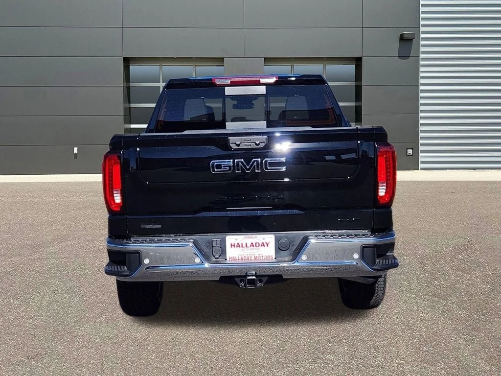 2026 GMC Sierra 1500 SLT - Photo 4