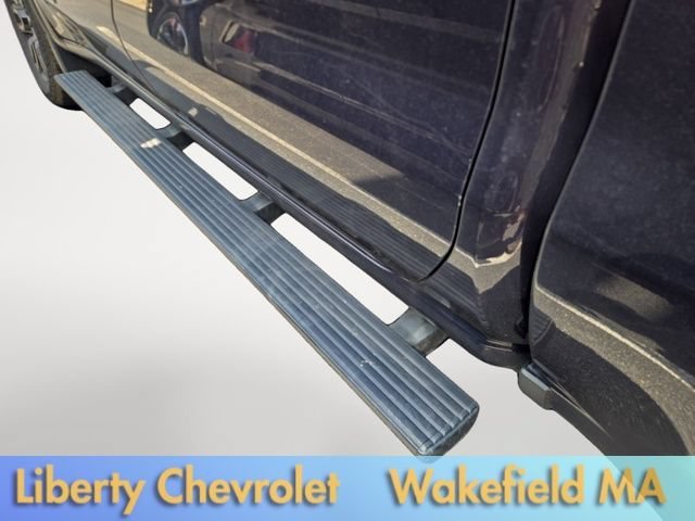Used 2023 Titanium Rush Metallic GMC Elevation image 11