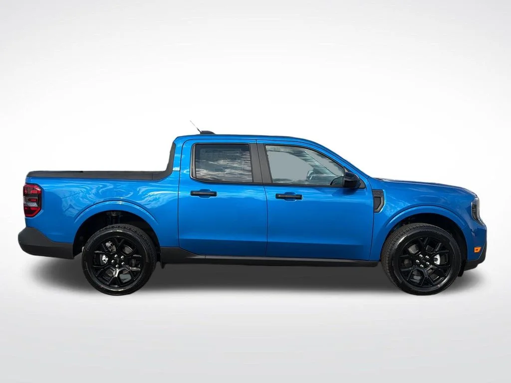 New 2026 Blue Ford XLT image 10