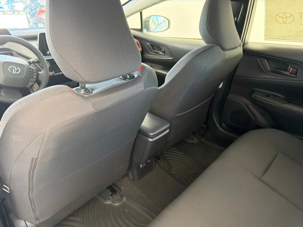 New 2026 Wind Chill Pearl <sup>1</sup> Toyota  SE image 24