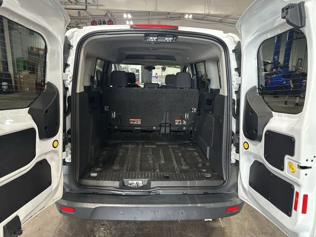 Used 2017 White Ford XL image 25