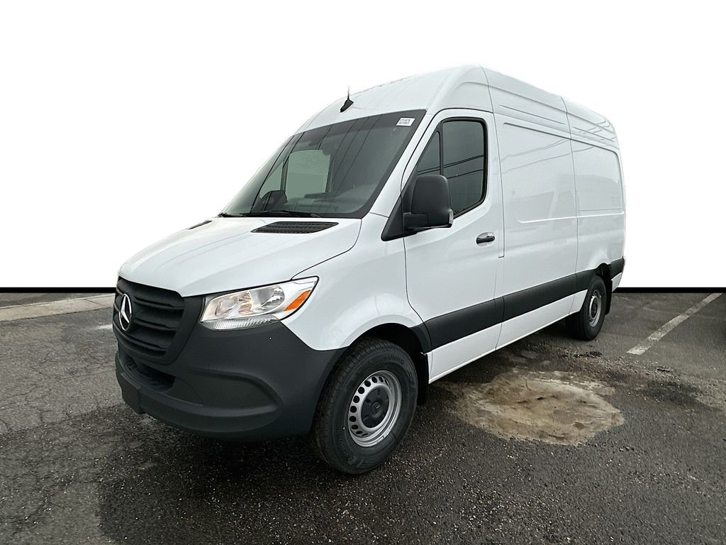 Used 2025 White Mercedes-Benz Cargo 144 WB image 3