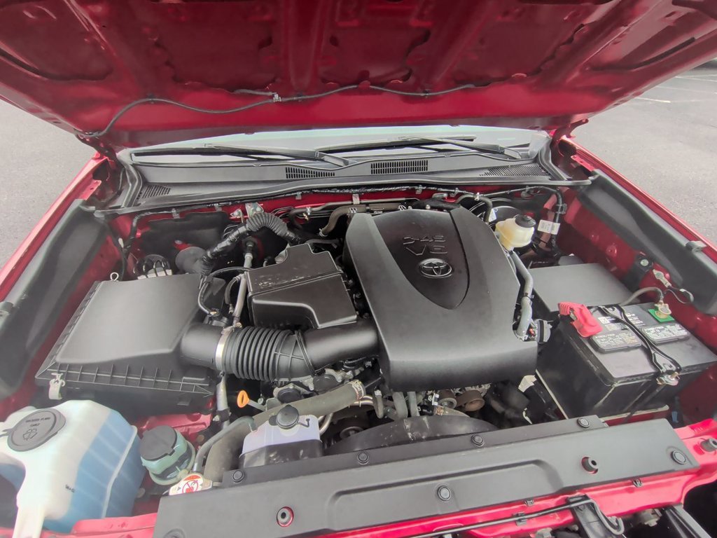 Used 2022 Red Toyota SR image 32