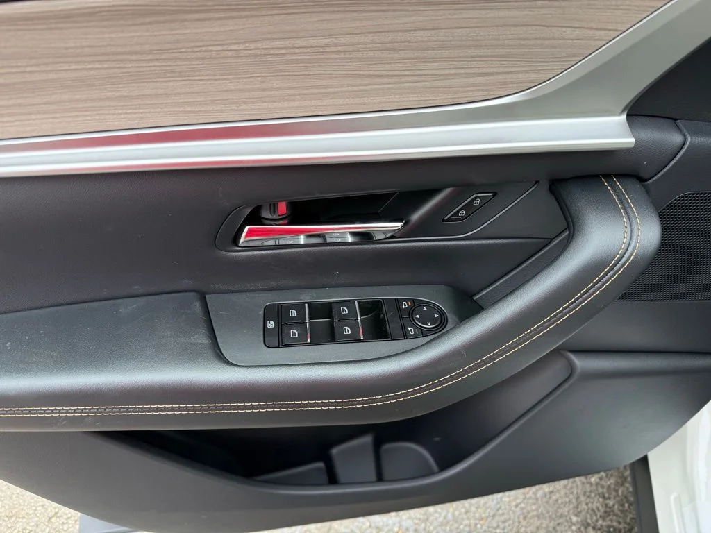 2026 Mazda CX-90 Preferred Package - Photo 11