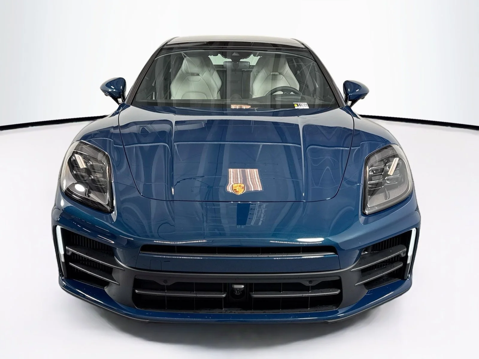 New 2026 Montego Blue Metallic Porsche 4 E-Hybrid image 6