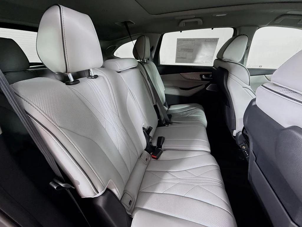 New 2026 Solar Silver Metallic Acura Advance Package image 27