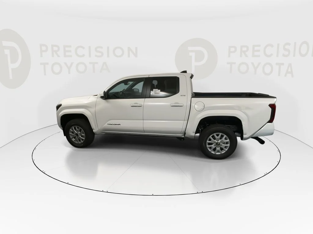 New 2026 Ice Cap Toyota SR5 image 12