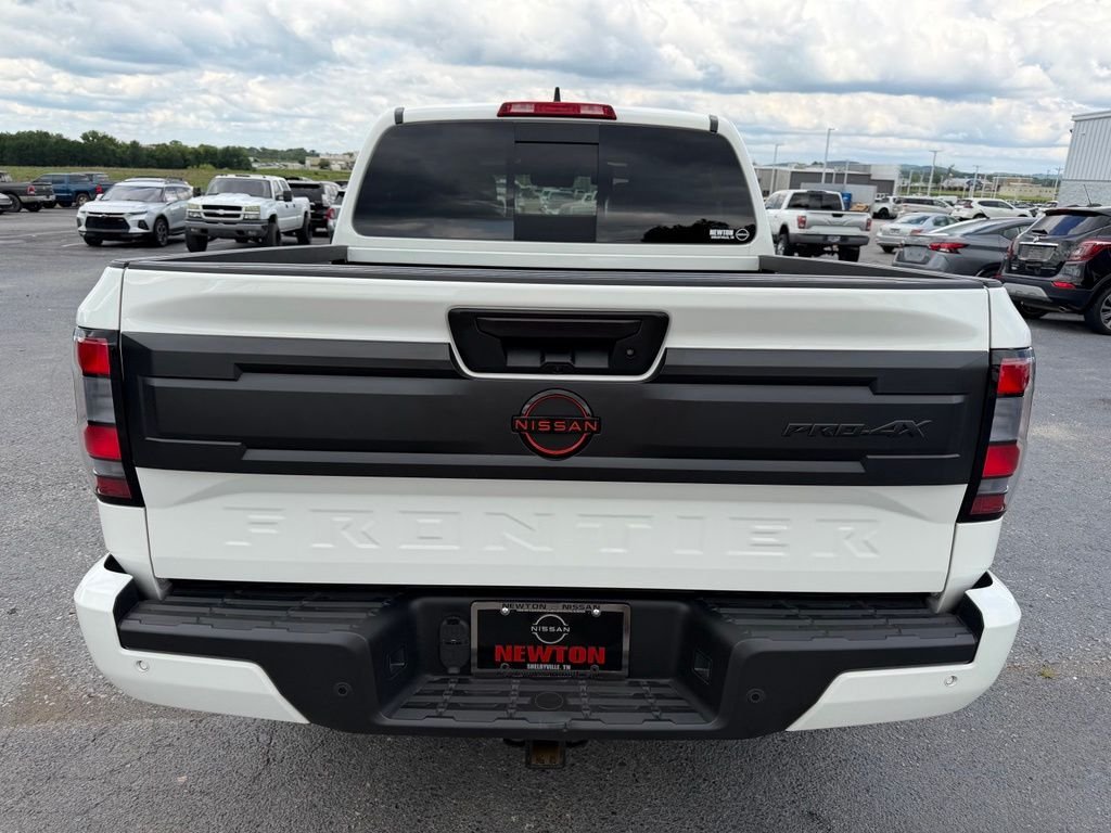 Used 2025 White Nissan PRO-4X image 35
