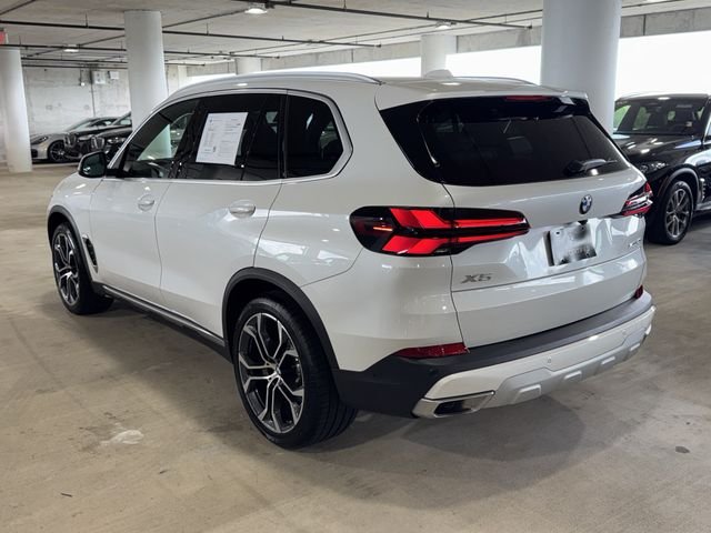 Certified Used 2024 Not Available BMW sDrive40i image 6