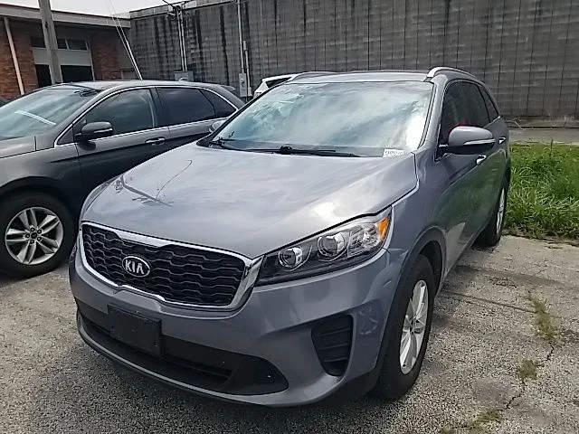 Used 2019 Silver Kia LX image 11