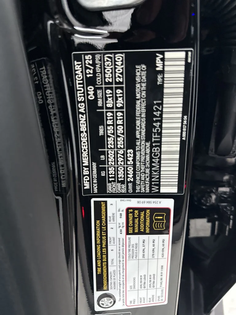 Used 2026 Black Mercedes-Benz GLC 300 image 31