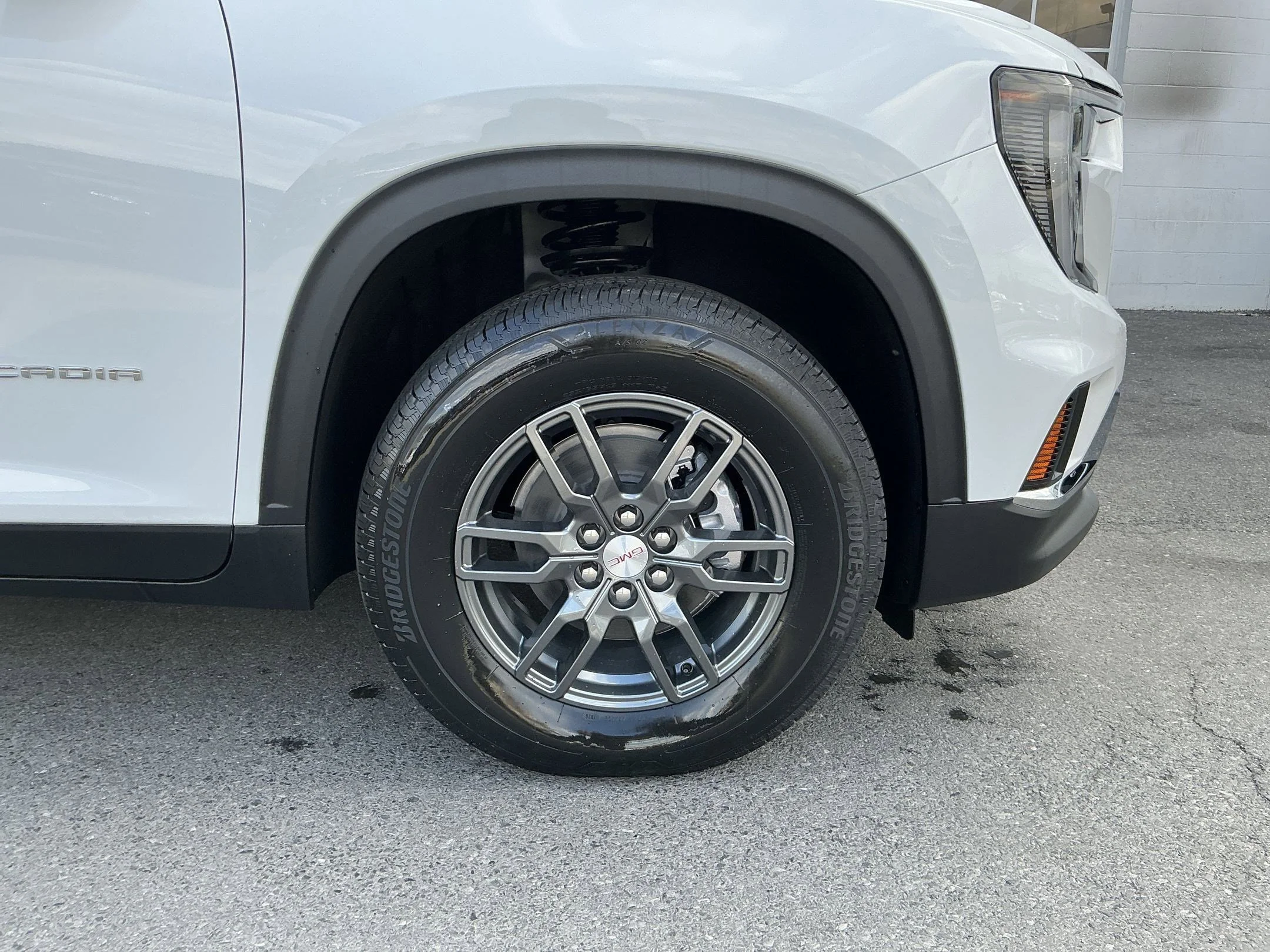 2026 GMC Acadia Elevation - Photo 9