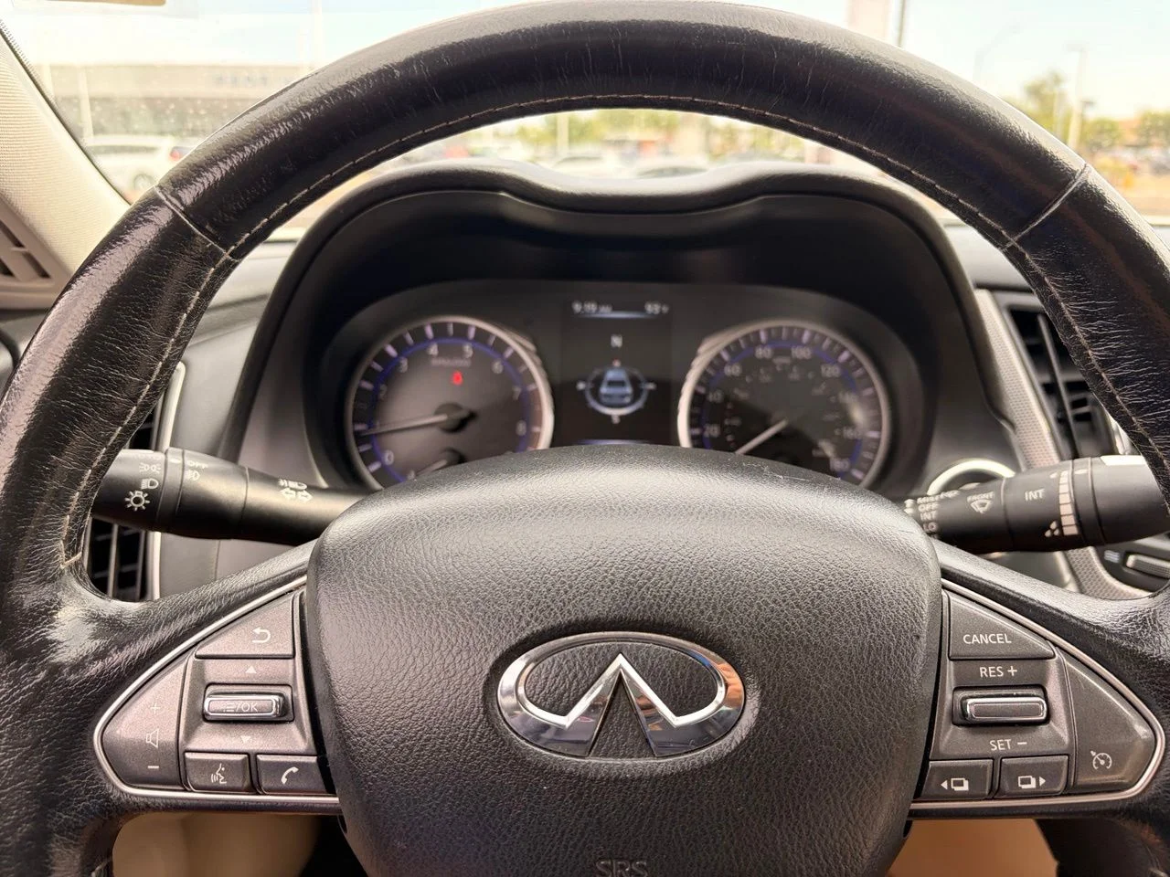 Used 2016 Majestic White INFINITI 3.0t Premium image 26