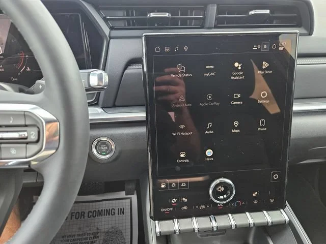 New 2026 Sterling Metallic GMC Elevation image 17