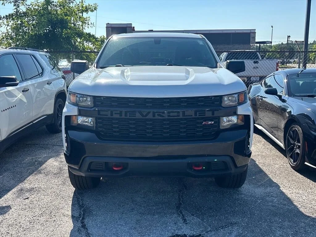 Used 2020 SUMMIT WHITE Chevrolet Custom Trail Boss image 4