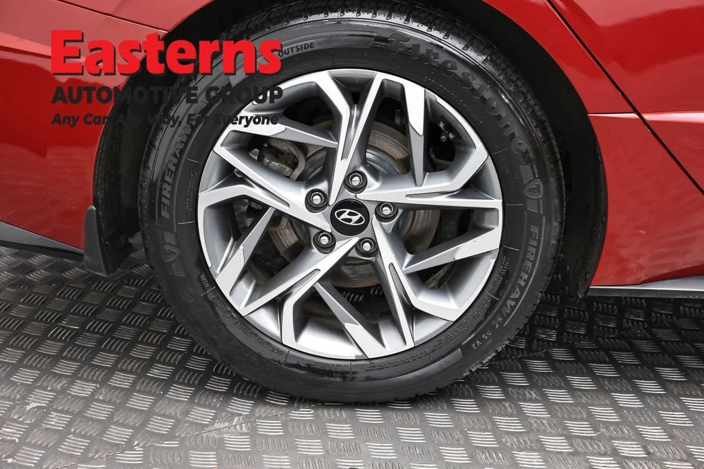 Used 2023 Red Hyundai SEL image 30