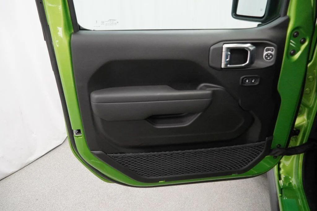 2026 Jeep Wrangler 2-Door Willys - Photo 27
