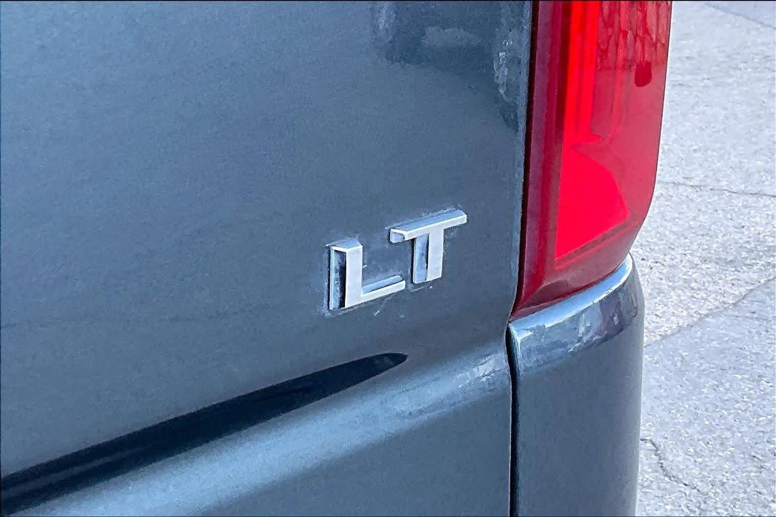 Used 2019 Shadow Gray Metallic Chevrolet LT Trail Boss image 10