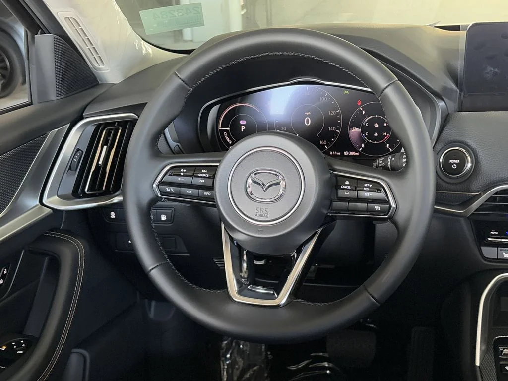 New 2025 Silver Mazda Preferred image 14