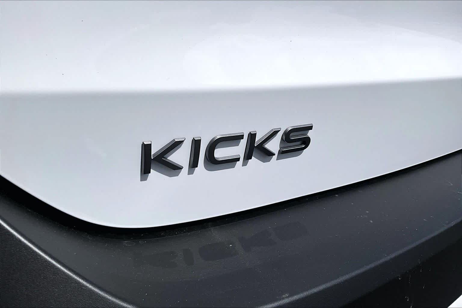 2026 Nissan KICKS S - Photo 15