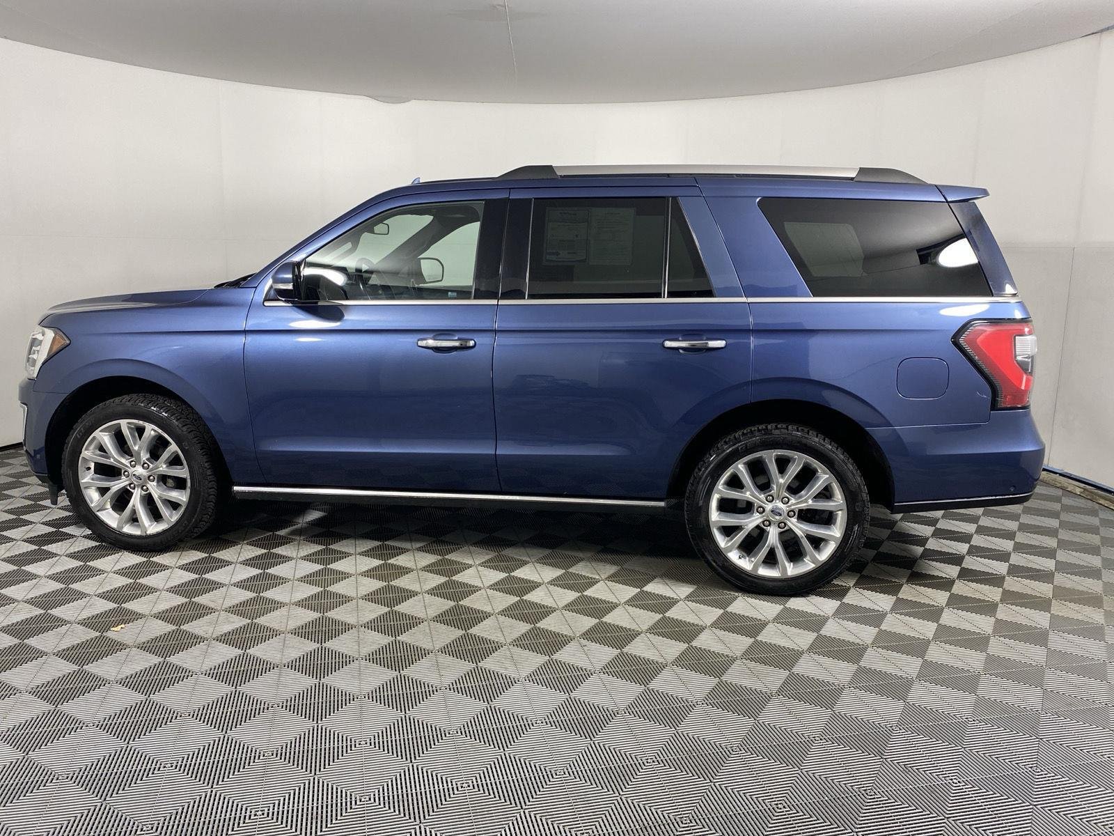 Used 2018 Blue Ford Limited image 4