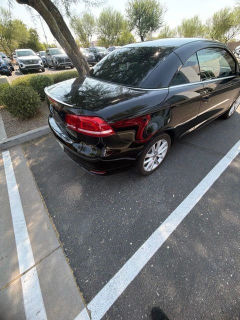 Used 2012 Black Uni Volkswagen Komfort image 14