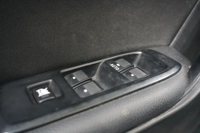 Used 2019 Magnetic Metallic Ford LARIAT image 15