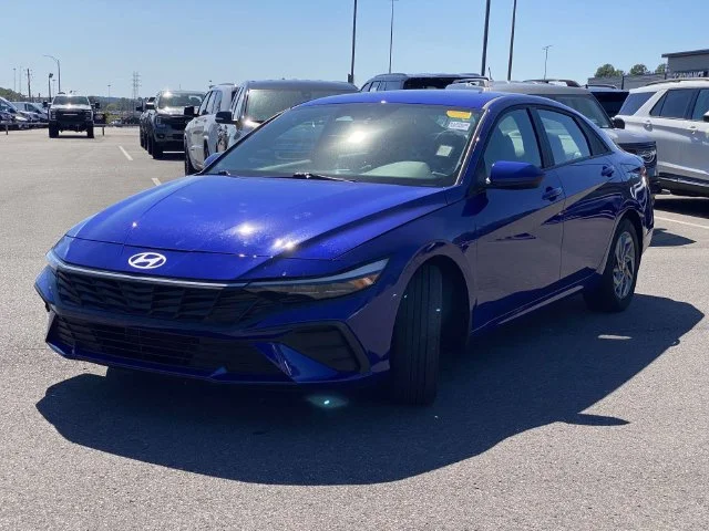 Used 2024 Blue Hyundai SEL image 31