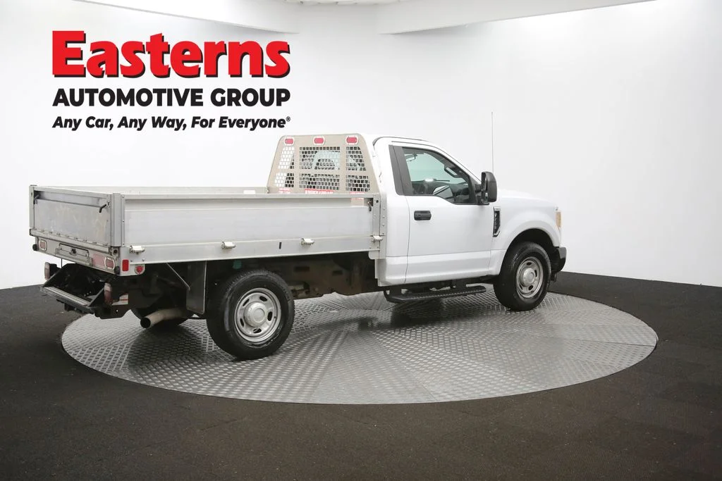 Used 2017 White Ford XL image 38