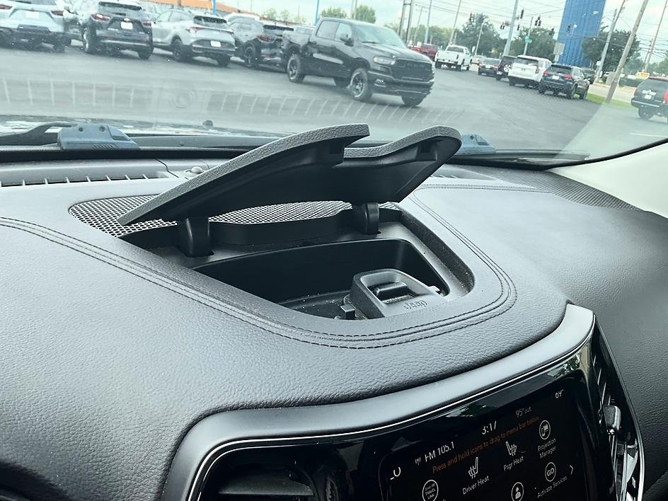 Used 2019 Gray Jeep Limited image 20