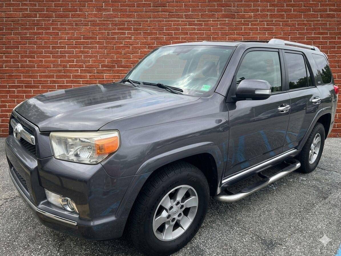 Used 2013 Magnetic Gray Metallic Toyota SR5 image 1