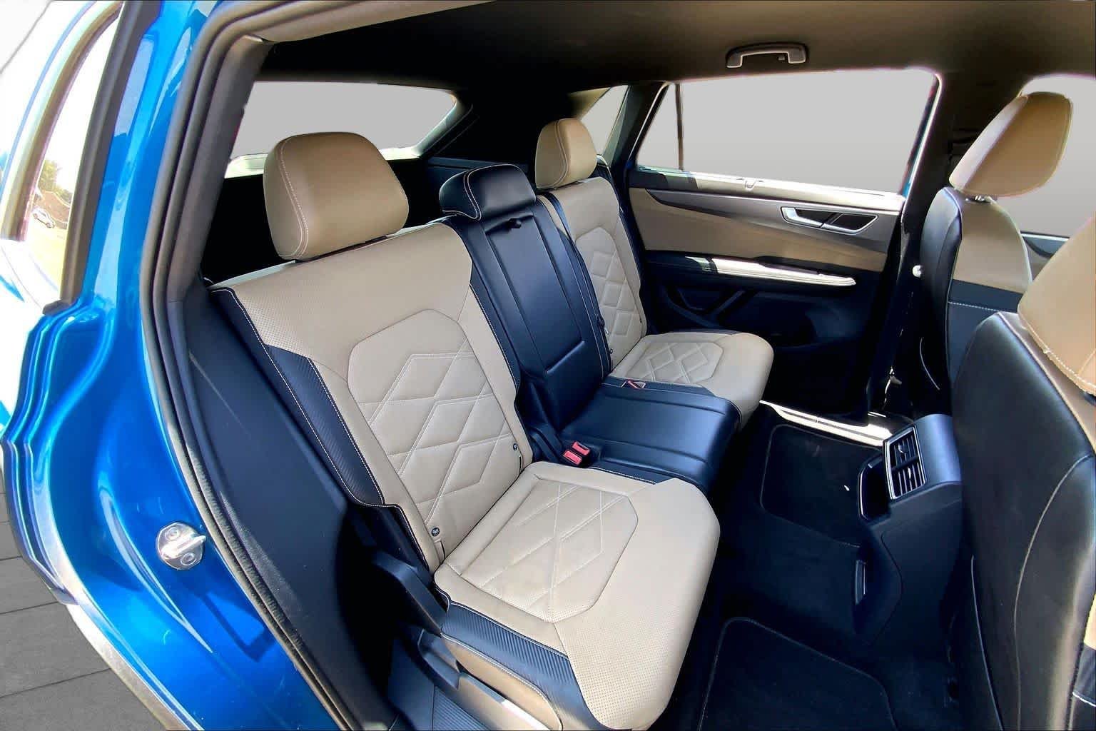 Used 2024 KINGFISHER BLUE Volkswagen 2.0T SE w/Technology image 20