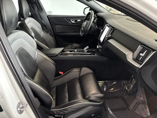 Used 2024 White Volvo Plus Black Edition image 25