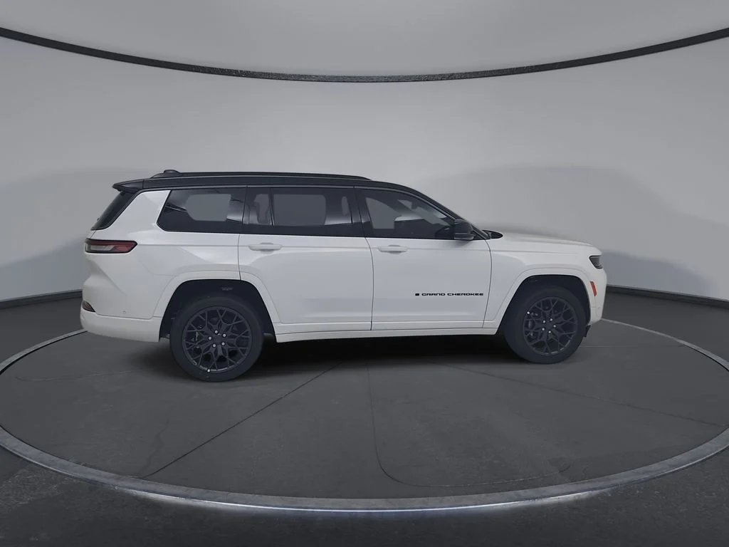New 2026 Bright White Clear-Coat Exterior Paint Jeep Summit image 15